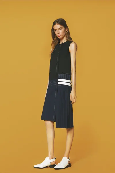 Look 3